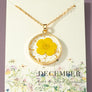 B A C K IN S T O C K Birth month dried flower NECK