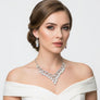 Collar Dramatic Silver Oval Aurbo Crystal Necklace