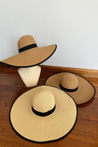 FASHION STRAW WIDE BRIM FLOPPY SUN HAT