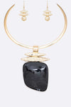 Large Resin Pendant Iconic Collar Necklace Set