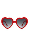 Playful Mod Clout Heart Shape Fashion Sunglasses