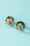 Ball stud earrings with dried flowers