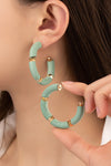 curve wood bead hoop earrings