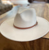 Structured wide brim panama hat With leather belt