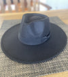 Wide brim rancher hat in vegan felt With Ribbone U