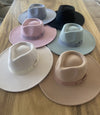 Wide brim rancher hat in vegan felt With Ribbone U