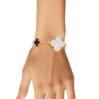 Gold Chain Bracelet with Multi Quatrefoil Clovers