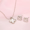Pendant Vintage White Quatrefoil Silver Necklace