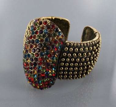 Rhinestone Embedded Charm Bangle